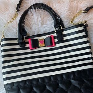 Large tote bag gently used